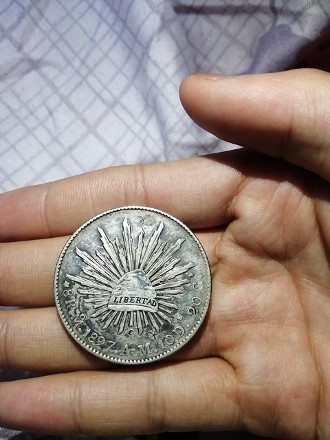 古玩錢(qián)幣墨西哥鷹洋拍賣(mài)，當(dāng)前價(jià)格6000元