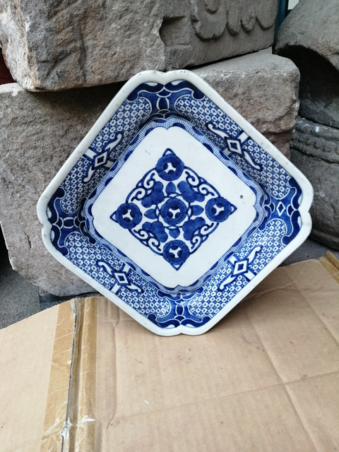 古玩陶瓷青花盤拍賣，當前價格11800元