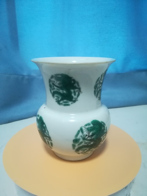 古玩陶瓷綠彩龍紋渣斗拍賣，當(dāng)前價(jià)格11800元