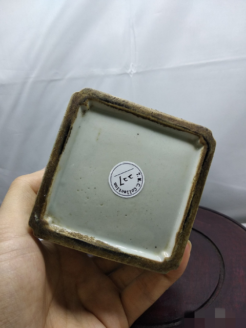 古玩陶瓷豆青釉加白盂真品鑒賞圖