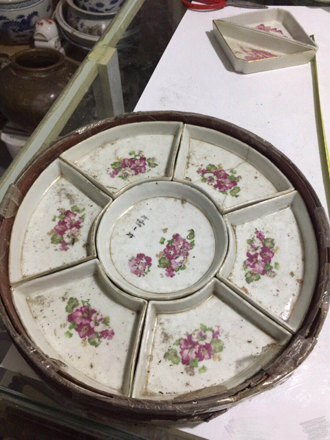 古玩陶瓷九攢盤拍賣，當前價格7000元