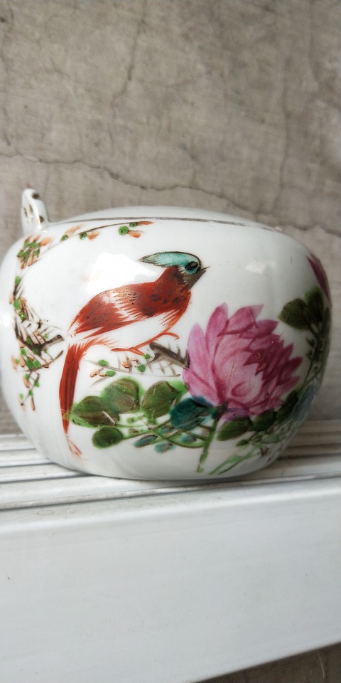古玩陶瓷(已實物保真）晚清淺絳彩瓜棱提梁壺拍賣，當前價格288元