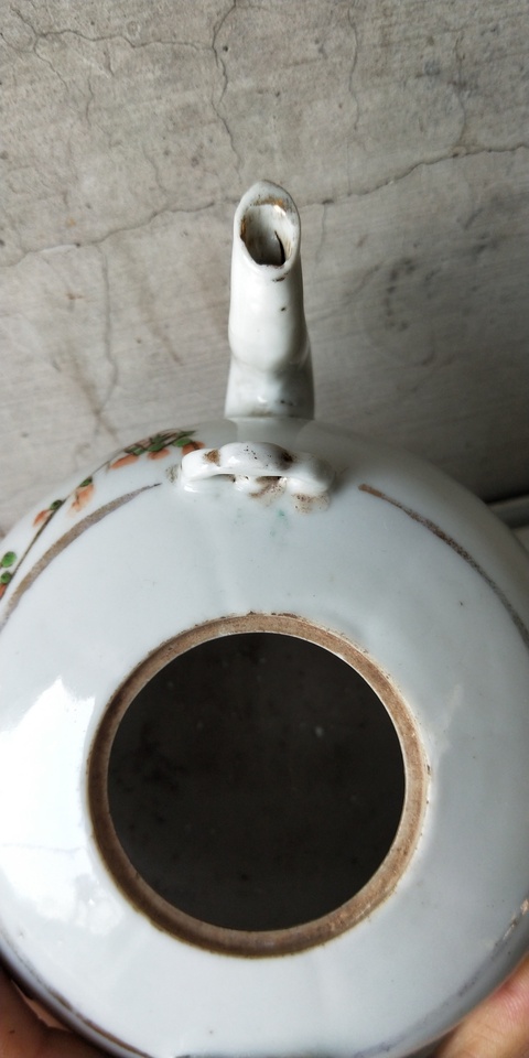 古玩陶瓷(已實物保真）晚清淺絳彩瓜棱提梁壺拍賣，當前價格288元