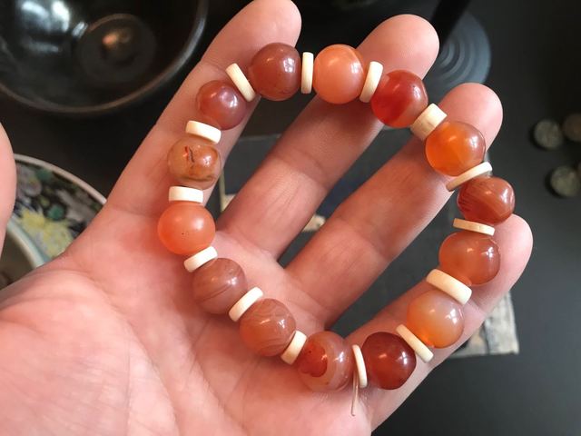 古玩玉器瑪瑙手鏈拍賣，當前價格3660元