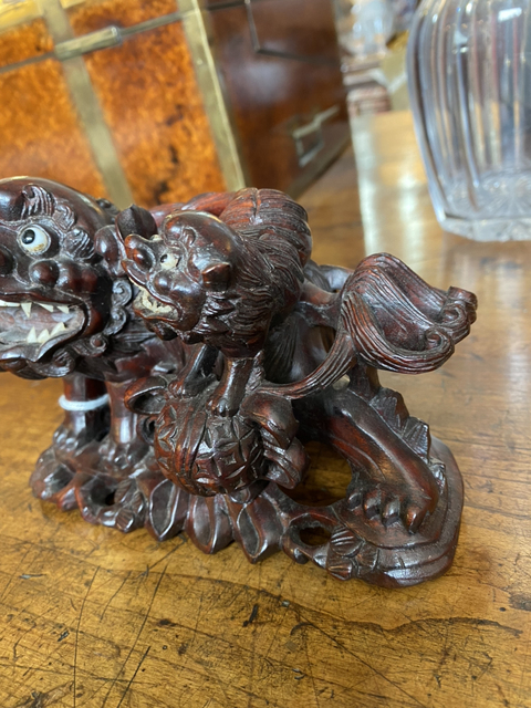古玩雜項木雕獅子擺件真品鑒賞圖
