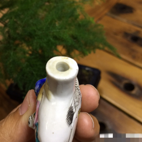 古玩陶瓷鼻煙壺真品鑒賞圖