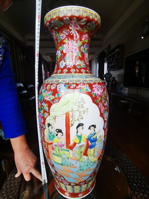 古玩陶瓷青花瓶拍賣，當(dāng)前價格10000元