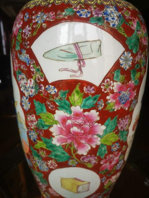 古玩陶瓷青花瓶拍賣，當(dāng)前價格10000元