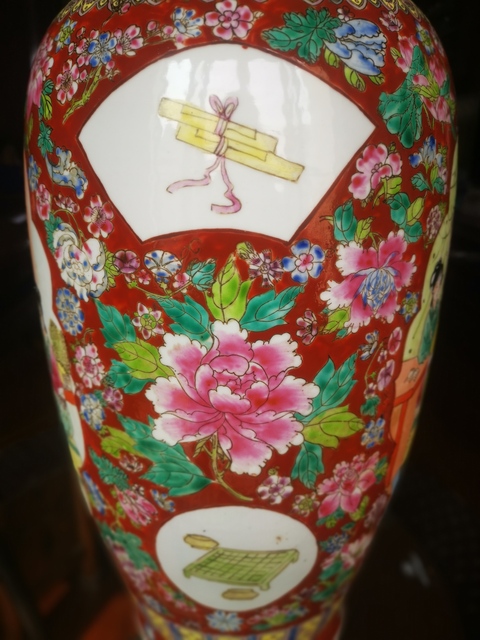 古玩陶瓷青花瓶拍賣，當(dāng)前價格10000元