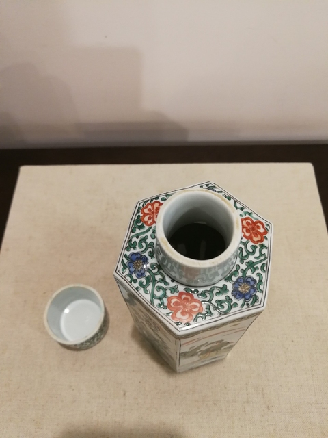 古玩陶瓷五彩茶葉罐真品鑒賞圖