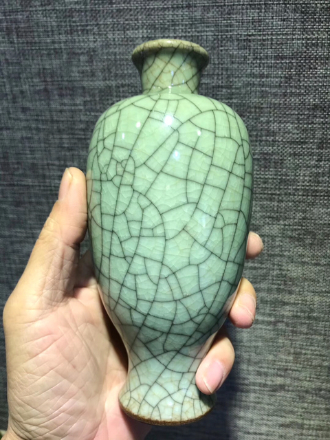 古玩陶瓷綠哥觀音尊拍賣，當前價格10200元