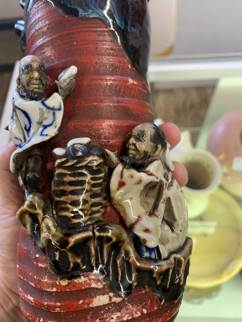 古玩陶瓷人物堆塑瓶拍賣，當(dāng)前價格11600元