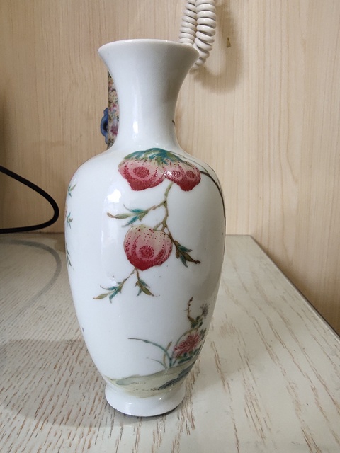 古玩陶瓷粉彩桃紋瓶拍賣，當前價格11600元