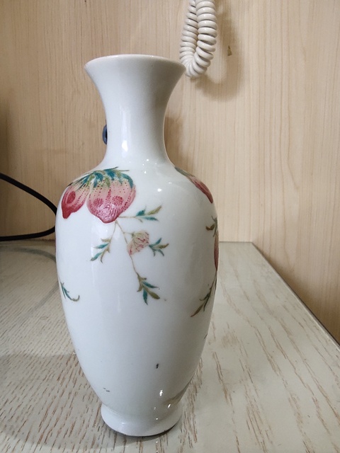 古玩陶瓷粉彩桃紋瓶拍賣，當前價格11600元