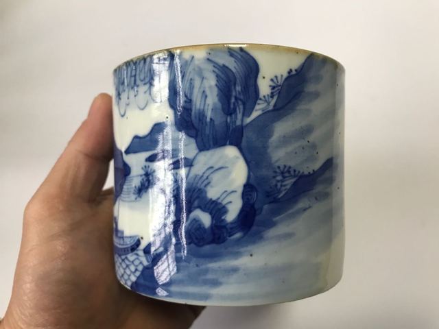 古玩陶瓷青花山水紋筆筒拍賣，當(dāng)前價(jià)格11800元
