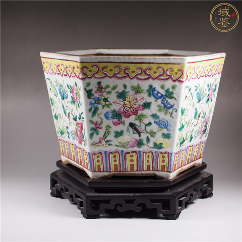 古玩陶瓷粉彩花盆拍賣，當(dāng)前價格11800元