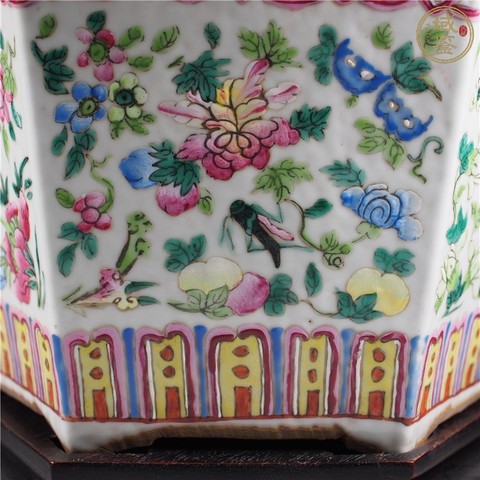 古玩陶瓷粉彩花盆拍賣，當(dāng)前價格11800元