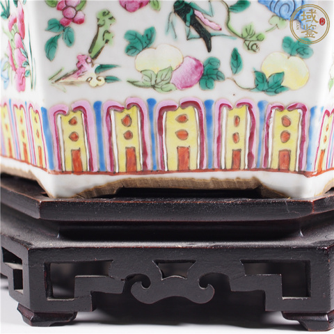 古玩陶瓷粉彩花盆拍賣，當(dāng)前價格11800元