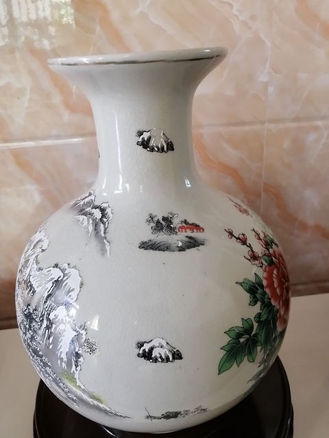 古玩陶瓷彩繪瓶拍賣(mài)，當(dāng)前價(jià)格5800元