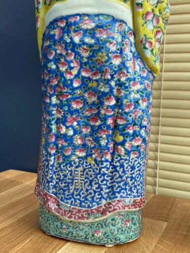 古玩陶瓷粉彩塑像拍賣，當前價格6600元