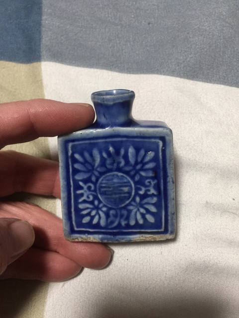 古玩陶瓷祭藍釉鼻煙壺拍賣，當前價格11800元