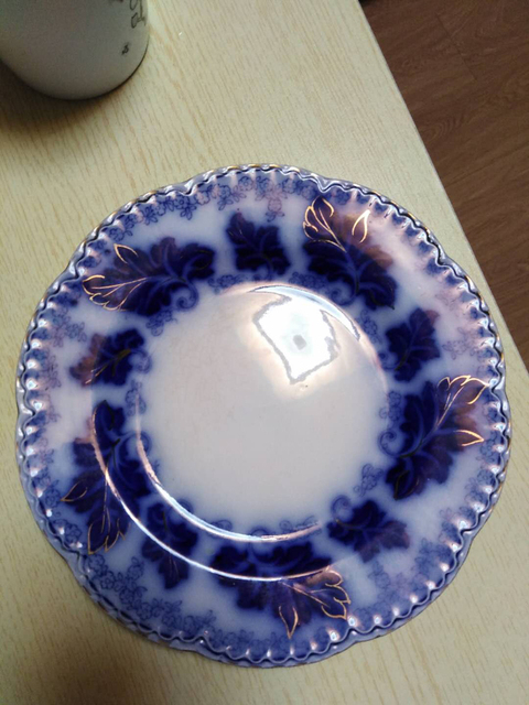 古玩陶瓷青花描金花卉紋盤(pán)拍賣，當(dāng)前價(jià)格3800元