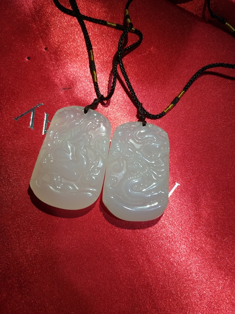 古玩玉器龍鳳牌拍賣，當前價格2800元