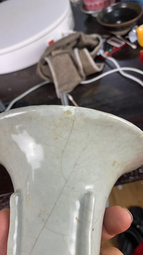 古玩陶瓷雍正 ?仿官釉出戟花觚拍賣，當前價格10800元