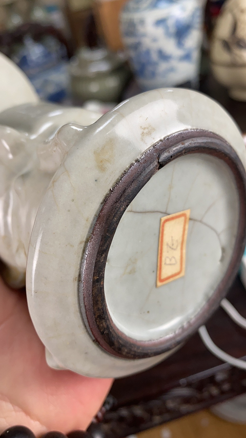 古玩陶瓷雍正 ?仿官釉出戟花觚拍賣，當前價格10800元