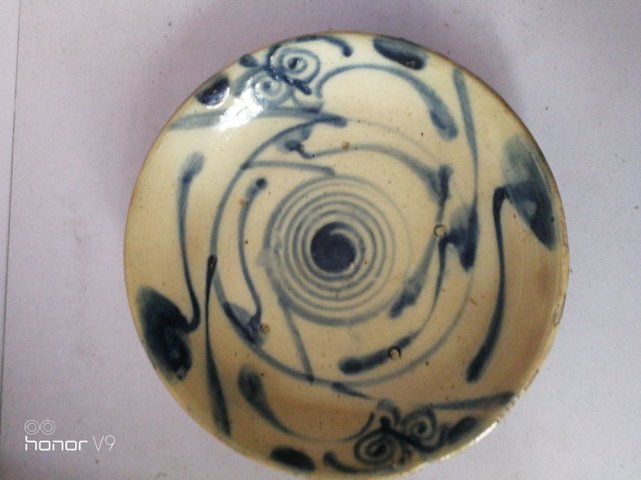 古玩陶瓷青花盤拍賣，當(dāng)前價(jià)格9800元