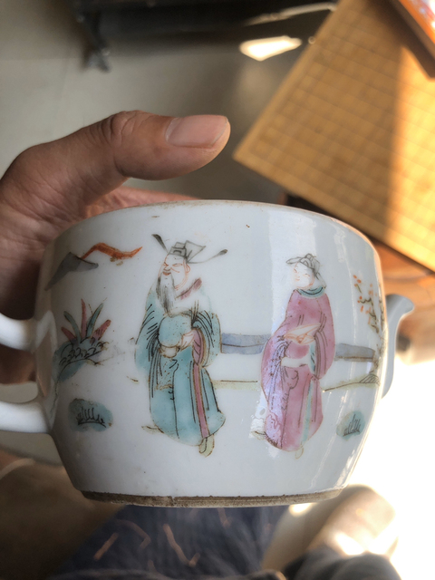 古玩陶瓷粉彩人物紋蓋碗壺拍賣，當(dāng)前價格7800元