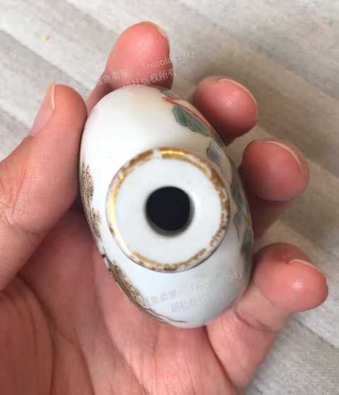 古玩陶瓷清道光粉彩刀馬人物紋鼻煙壺拍賣，當(dāng)前價(jià)格14900元