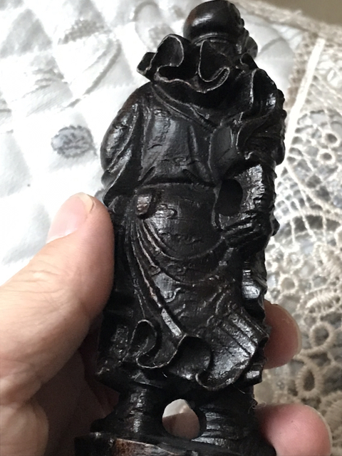 古玩雜項(xiàng)木雕關(guān)公拍賣，當(dāng)前價(jià)格198元
