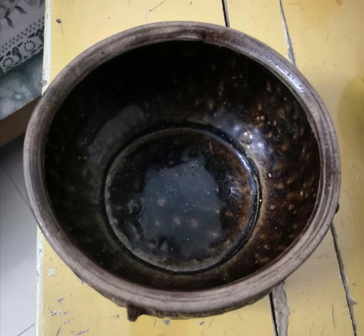 古玩陶瓷醬釉印花砵拍賣，當前價格7800元