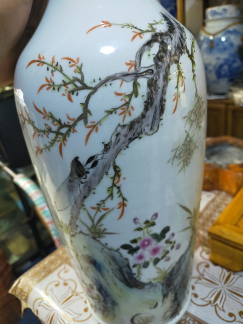 古玩陶瓷花鳥瓶拍賣，當前價格7900元