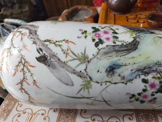 古玩陶瓷花鳥瓶拍賣，當前價格7900元