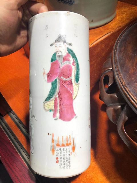 古玩陶瓷清晚期風格粉彩無雙譜人物紋帽筒拍賣，當前價格10800元