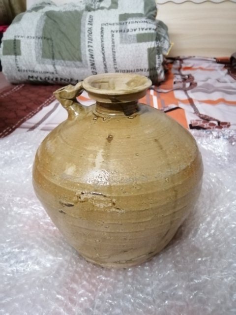 古玩陶瓷黃釉盤口壺拍賣，當前價格5600元