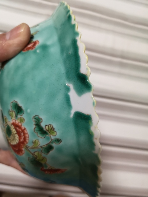 古玩陶瓷民國松石綠地粉彩四季花卉紋花口折沿碗拍賣，當前價格5500元