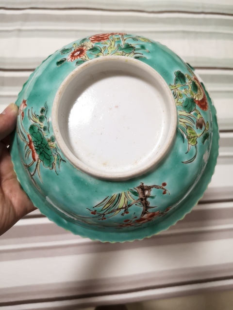 古玩陶瓷民國松石綠地粉彩四季花卉紋花口折沿碗拍賣，當前價格5500元