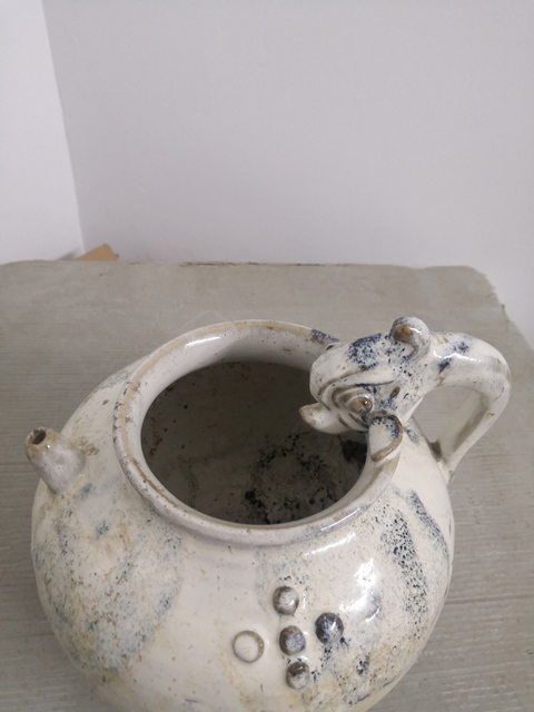 古玩陶瓷龍首提注拍賣，當前價格8800元