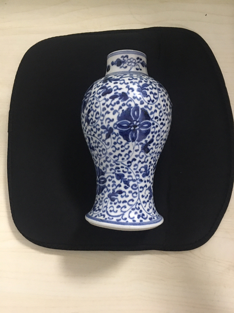 古玩陶瓷青花瓶拍賣，當前價格2500元