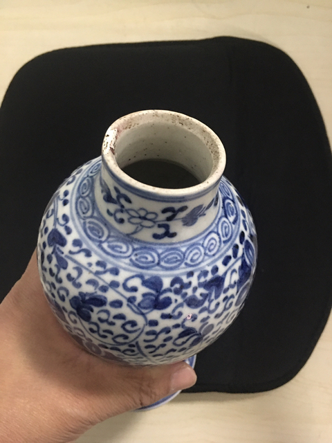 古玩陶瓷青花瓶拍賣，當前價格2500元