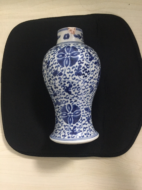 古玩陶瓷青花瓶拍賣，當前價格2500元