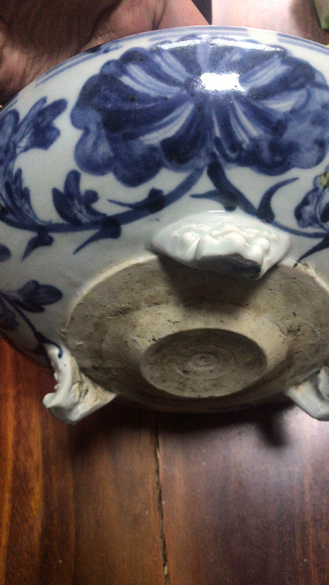 古玩陶瓷明末青花花卉紋三獸足爐拍賣，當前價格11800元