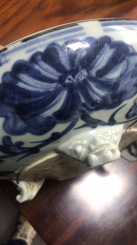 古玩陶瓷明末青花花卉紋三獸足爐拍賣，當前價格11800元