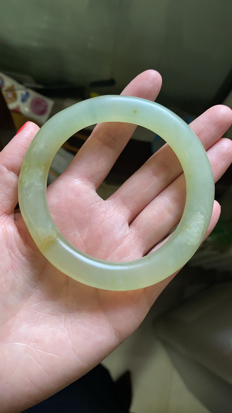 古玩玉器晚清民國(guó)岫玉手鐲拍賣(mài)，當(dāng)前價(jià)格7600元