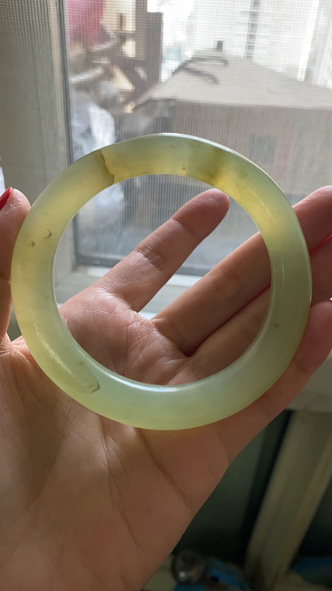 古玩玉器晚清民國(guó)岫玉手鐲拍賣(mài)，當(dāng)前價(jià)格7600元