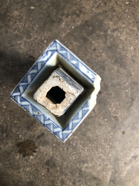 古玩陶瓷青花燈臺拍賣，當前價格9980元