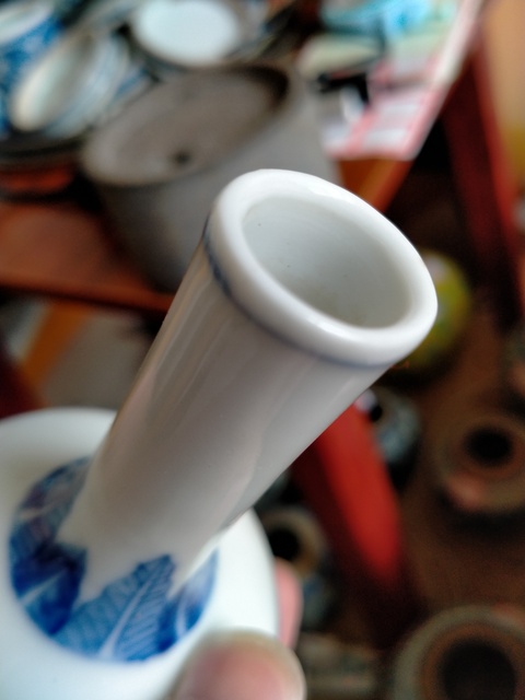 古玩陶瓷青花瓶拍賣(mài)，當(dāng)前價(jià)格7780元